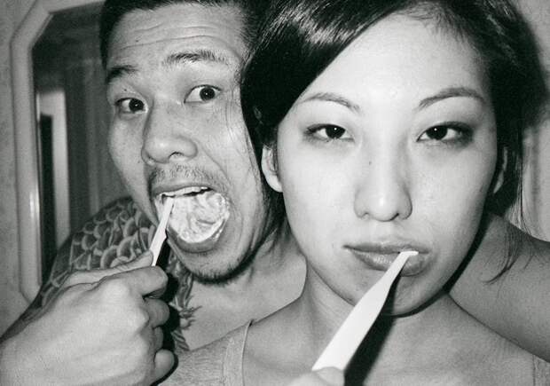 «Я спал в коробках с бездомными»: как фотограф Ян Сын У снимал запретную Японию