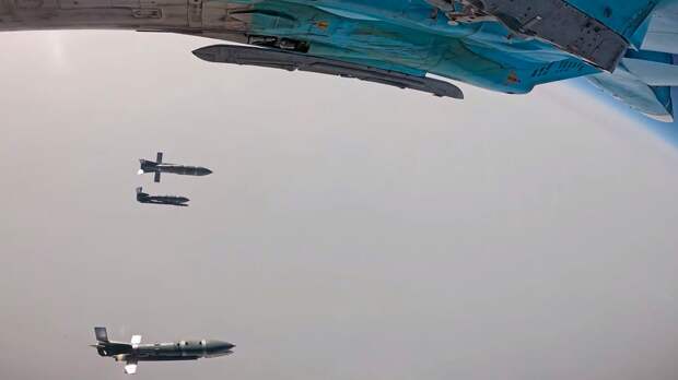 Экипаж Су-34 уничтожил пункт временной дислокации боевиков в зоне СВО