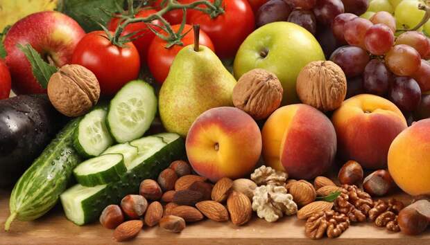 Россия ищет замену иранским фруктам, овощам и орехам