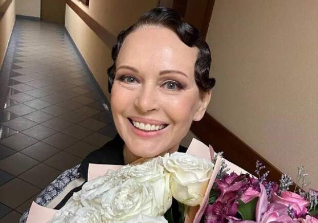Важна совместимость, а не штамп в паспорте: Ирина Безрукова рассказала, почему не торопится замуж