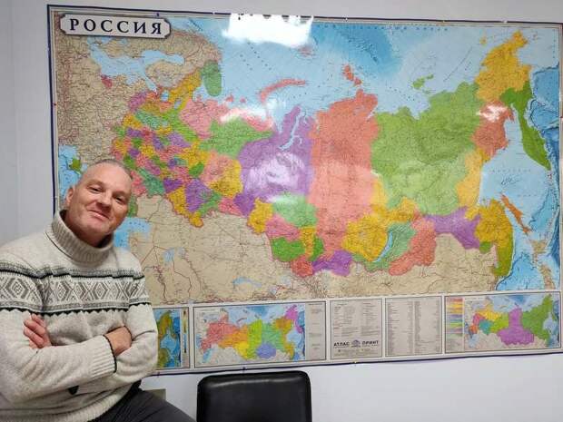 Йерун  в своем офисе в Подольске. Фотографии Wabke Waaijer