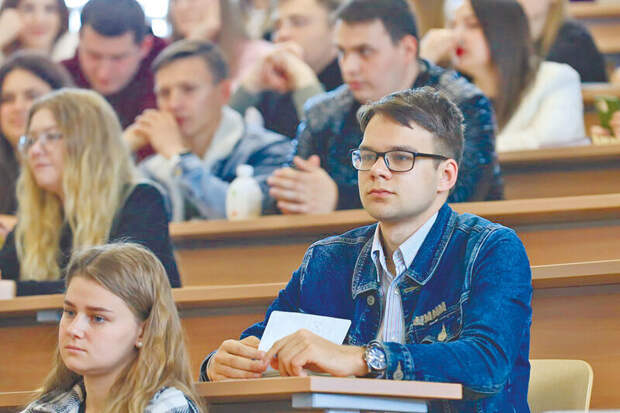 Эксперт: студенты должны учиться на бакалавриате 5-6 лет