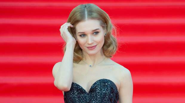 Кристина Асмус рассказала о необычном подарке для дочери от Гарика Харламова