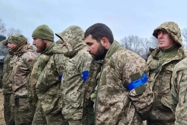 "Воюют неплохо". Тысячи ВСУшников, включая «азовцев», перешли на сторону России