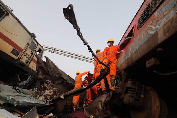 Около десяти пассажиров сошедшего поезда в Коми оказались в тяжелом состоянии