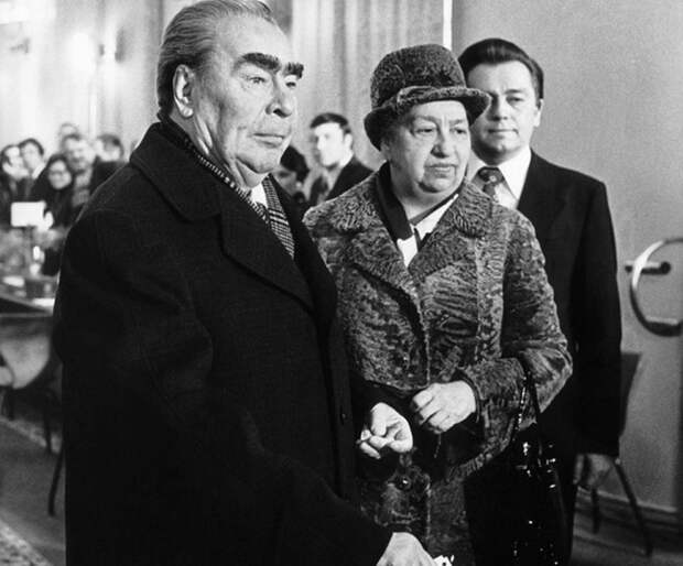 Почему Леонид Брежнев называл свою жену Викторию мужским именем