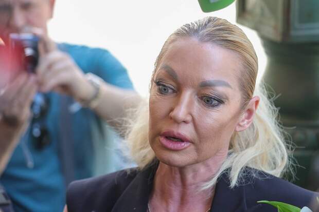 Волочкова заявила о проблемах с яйцами в Германии