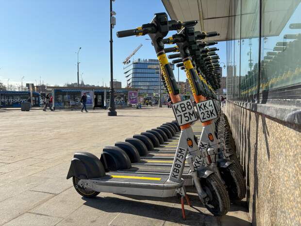 В еще одном городе запретили прокатные электросамокаты
