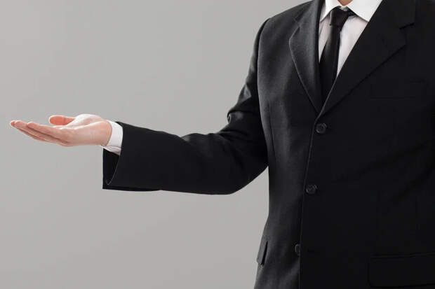 Опрос: мужчины хотя на 23 Февраля деньги, а получают носки и заботу