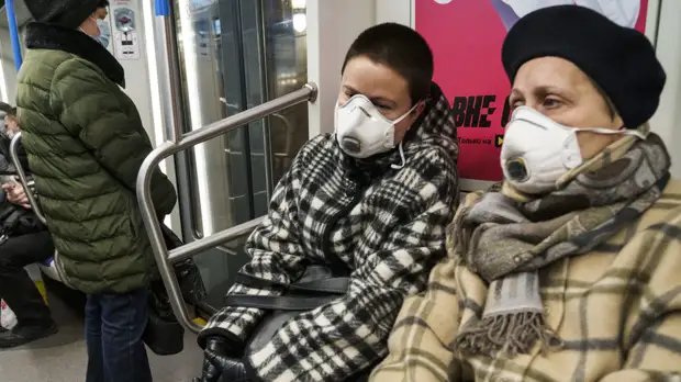 Оперштаб объявит о новых ограничениях в России из-за омикрон-штамма коронавируса