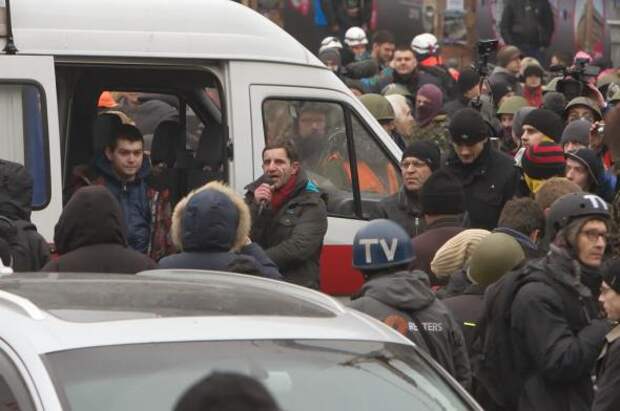 Киевляне за чистый город и против фашистов