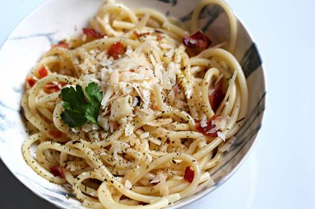 Вкусно, сытно, дешево: 8 аппетитных рецептов для студентов (простых и необычных)
