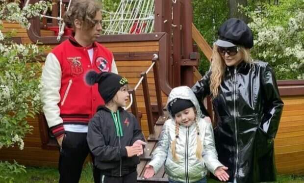 Муж Пугачевой Максим Галкин показал подарки от детей-двойняшек и заставил завидовать: "Редкость видеть такое воспитание"