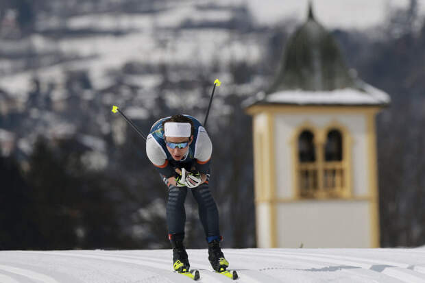 Коростелев опубликовал пост после невыхода в четвертьфинал спринта на КМ