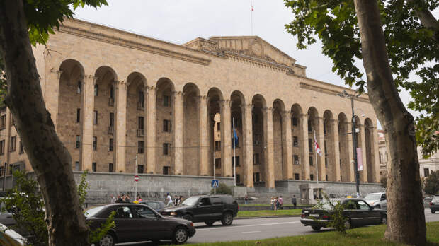 Парламент сможет преодолеть вето Зурабишвили, наложенное на закон об иноагентах