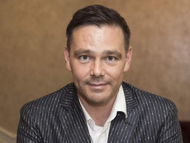 Дочь-инвалид, два развода с одной женщиной и сплетни о романе с Веденской. Досье Сергея Губанова