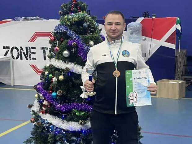 Ветеран СВО из Адыгеи занял третье место в турнире по стрельбе из лука в помещении