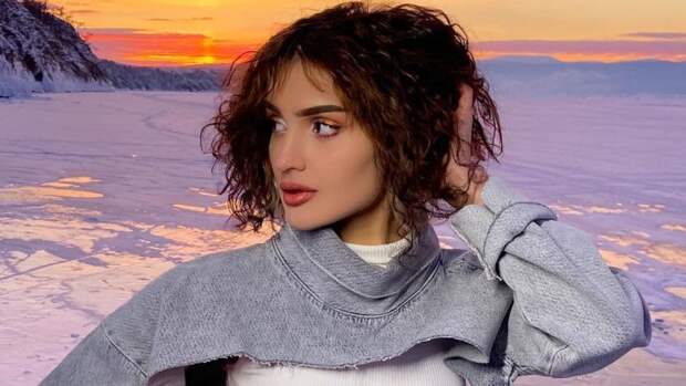 Звезда TikTok Дина Саева не смогла ответить, кто такие Игорь Крутой и Никита Михалков