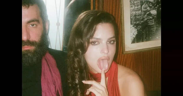 Эмили Ратаковски подтвердила отношения с бывшим возлюбленным Дуа Липы