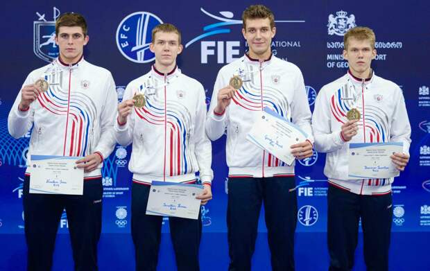 Кирам Яруллин в составе сборной России стал юниорским чемпионом Европы по фехтованию