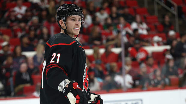 Передача Никишина помогла «Каролине» разгромить «Чикаго»