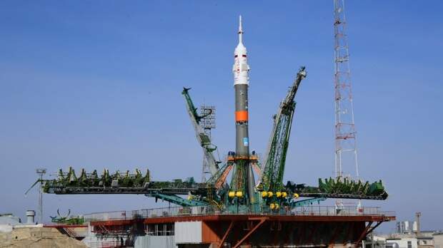 Рогозин опубликовал видео с космическим кораблем  «Союз МС-14»  и роботом «Федором»