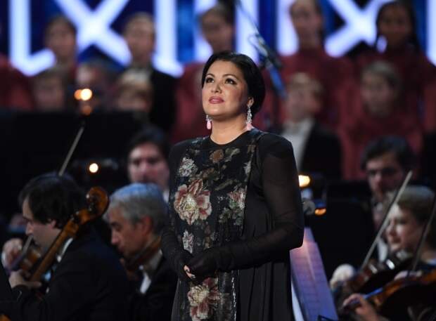 СМИ: Певица Нетребко ликвидирует свой бизнес в РФ