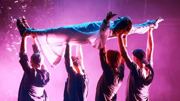 «Иисус Христос — суперзвезда» нв Театре имени Моссовета