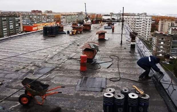 В Астрахани гендиректора стройфирмы подозревают в афере с ремонтом МКД