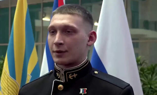 Путин присвоил звание Героя России 19-летнему бойцу с Камчатки Крашенинникову