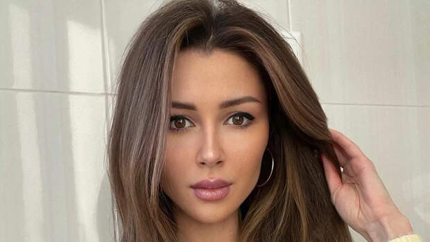 Дочь Заворотнюк вернулась в Россию из Дубая из-за обстрелов