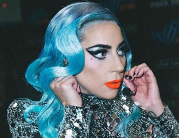 Плакса-Гага: певица разрыдалась, узнав о своей номинации на «Оскар»