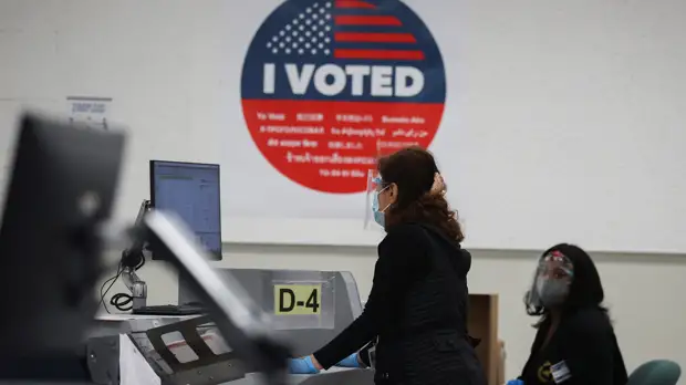 «Погромче хлопнуть дверью»: как сторонники Трампа продолжают борьбу за пересчёт голосов