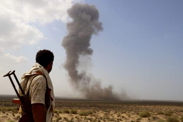 Хуситы заявили о готовности блокировать Баб-эль-Мандебский пролив для стран-агрессоров