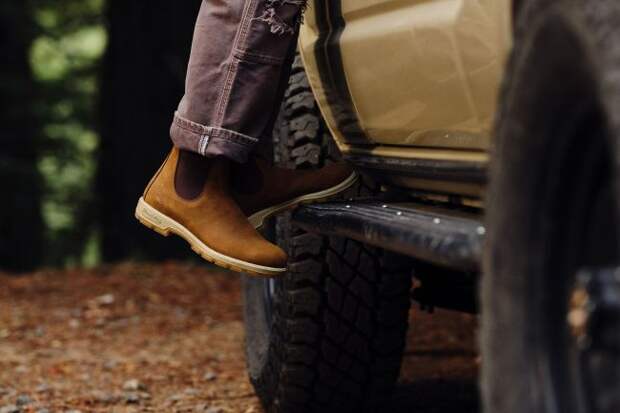 Huckberry's Blunderstone leather Chelsea Boot in Brown