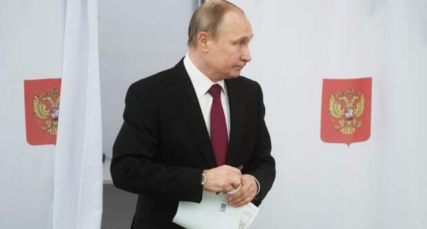 После выборов у Путина лишь два выхода – либо сам отрекаться от президентства, либо начинать войну