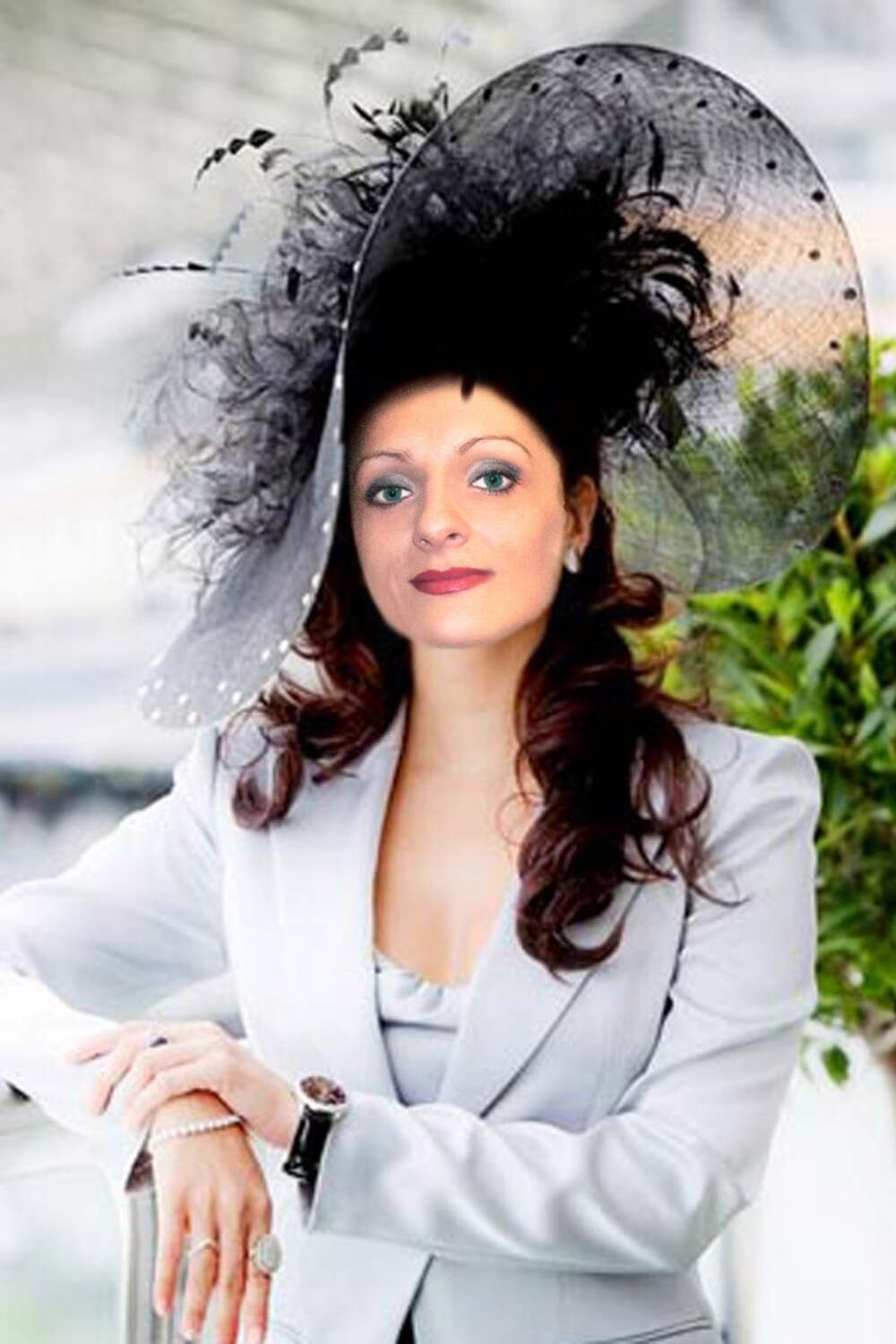 дама в шляпке. милли купер. миссис уиндхэм вандермарк блондинка в законе. элегантная женщина. импозантная женщина.