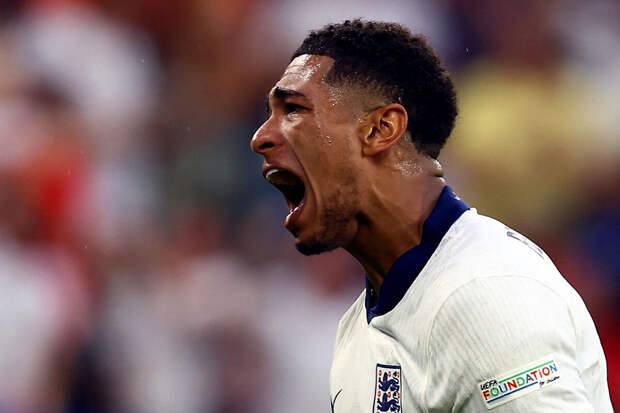 Футболист "Реала" Беллингем получил травму бедра и в слезах покинул поле