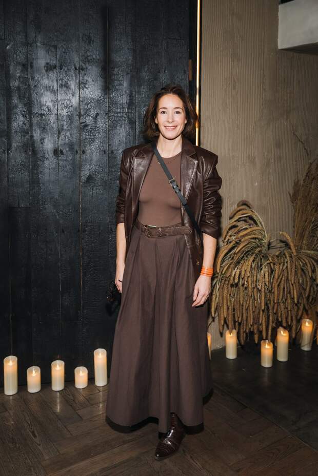 Ужин при свечах: Лянка Грыу, Ольга Сутулова и Владимир Канухин