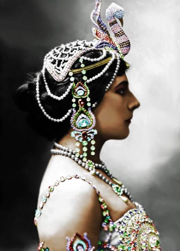 Mata-Hari_1910ff