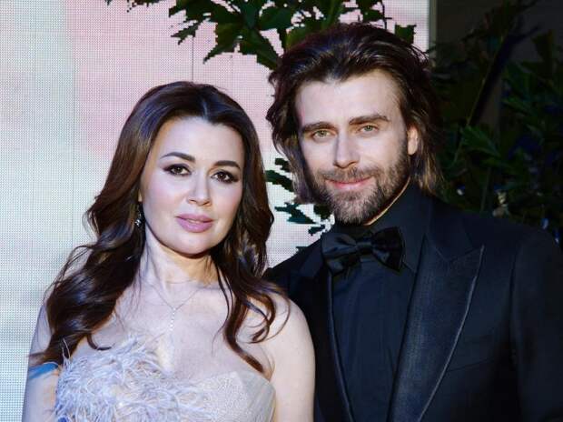 Новые фото повзрослевшей дочери Анастасии Заворотнюк и Петра Чернышева