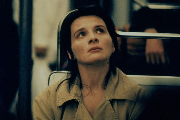 Кадр из фильма «Код неизвестен»