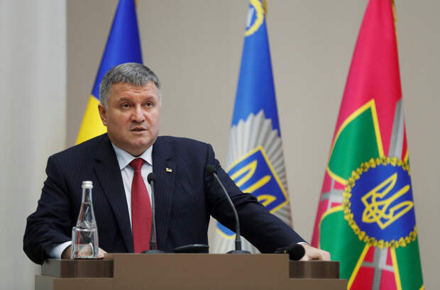 Туманные формулировки: почему Верховный суд Украины обязал Зеленского говорить на украинском языке