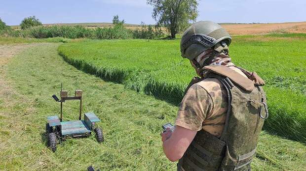 Десантники ВС РФ уничтожили командный пункт и технику ВСУ на правом берегу Днепра