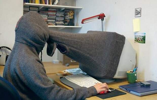 Нелепый гаджет: компьютерный шарф конфиденциальности.