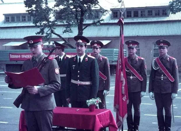 Группа гсвг. ЗГВ 1994. Группа ГСВГ Германия. Группа советских войск в Германии. Группа советских войск в Германии ГСВГ.