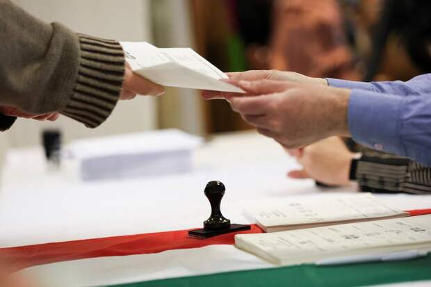 Цыгане оказались замешаны в поражении Орбана на выборах