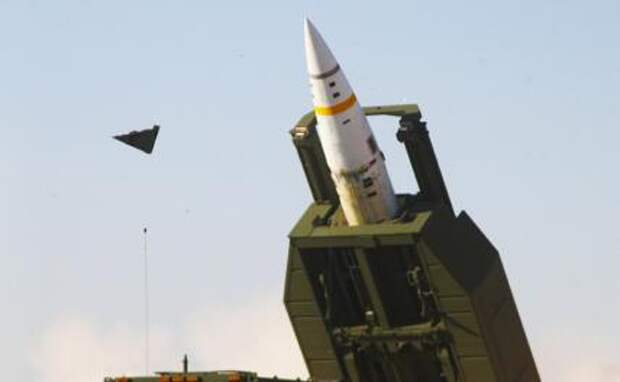 США хотят поставить Эстонии ракеты ATACMS, чтобы без шансов для русских превратить Санкт-Петербург в Донецк