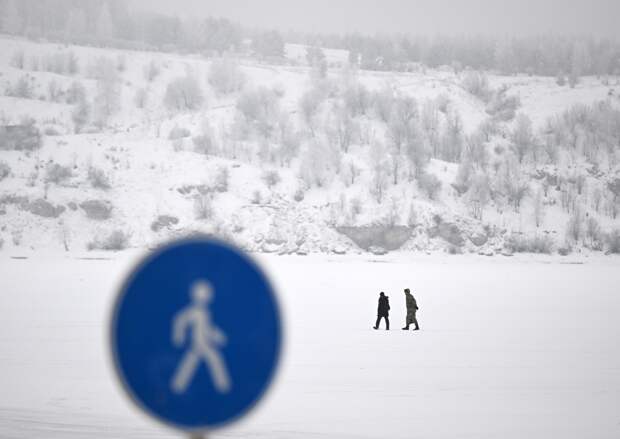 В России подростки переходили Волгу по льду и пропали