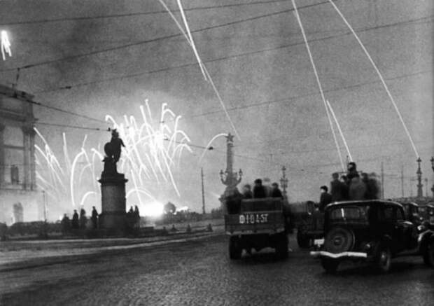 Битва за Ленинград – героический подвиг Красной армии и всего советского народа